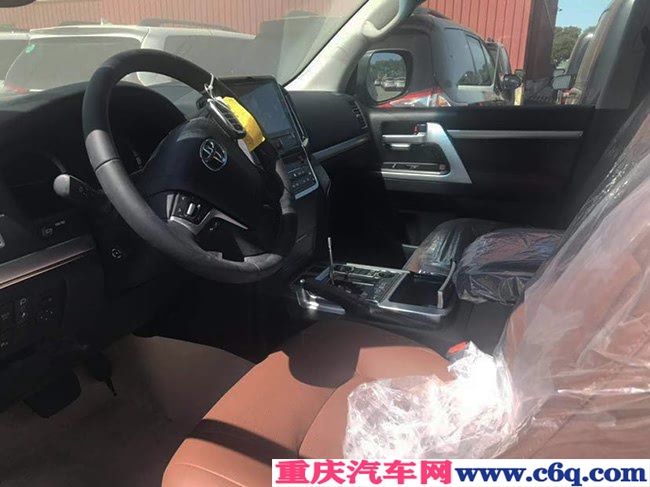 2019款丰田兰德酷路泽5700中东版 现车魅力呈现