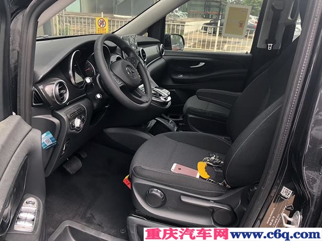 19款奔驰V250中东版 金属漆/17轮/双电动门现车44.5万