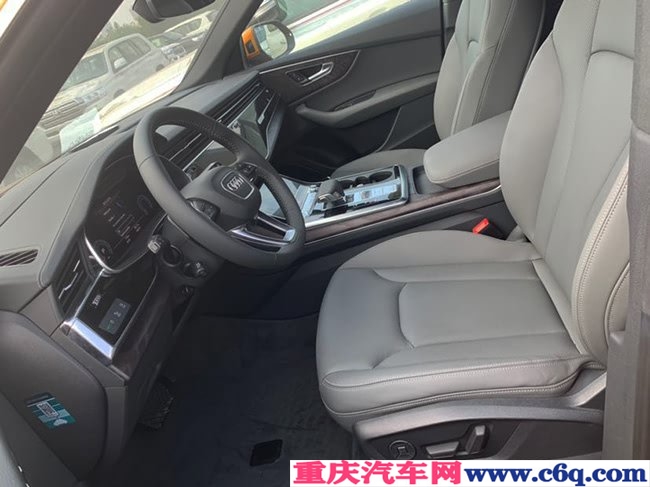 2019奥迪Q8加规版 22轮/驾辅包/动态驾驶包现车88万钜惠