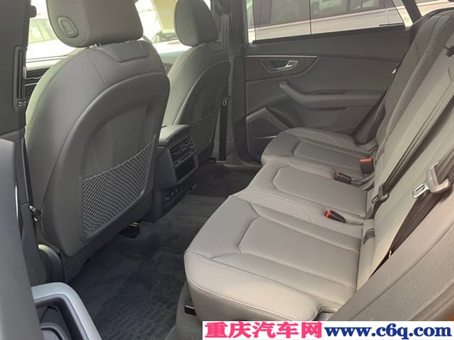 2019奥迪Q8加规版 22轮/驾辅包/动态驾驶包现车88万钜惠