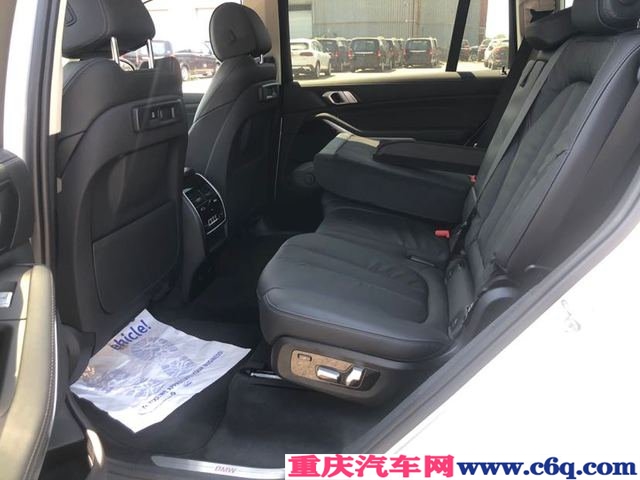 2019款宝马X7美规版 21轮/寒冷包/停车辅助包现车90万