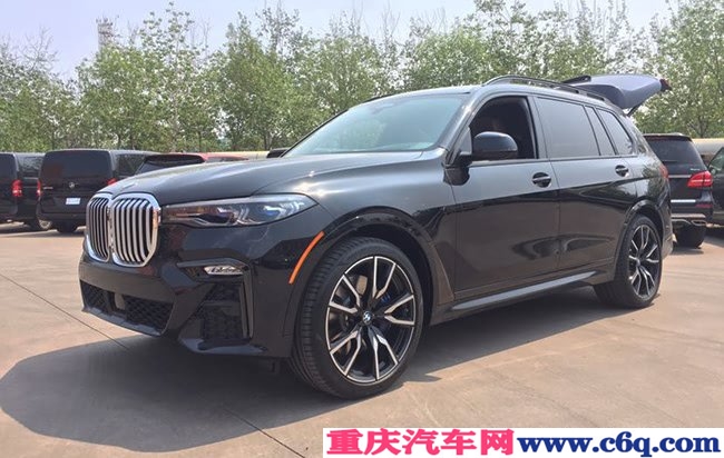 2019款宝马X7加规版 卓越豪华包/运动包/哈曼现车107万
