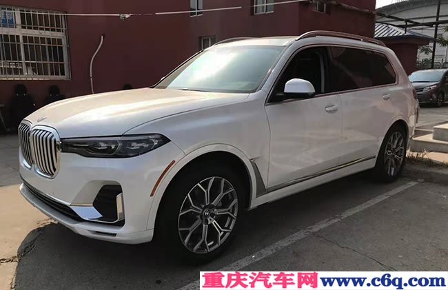 2019款宝马X7美规版 菱形真皮/21轮/全景天窗现车93万