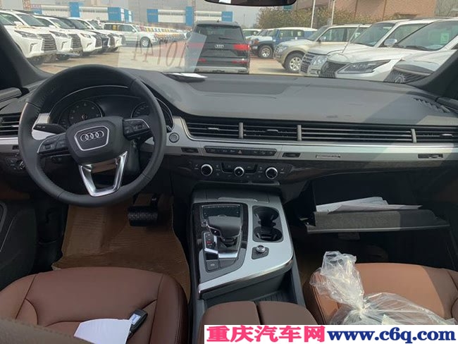 平行进口车19款奥迪Q7加规版 19轮/7座/全景现车56.5万
