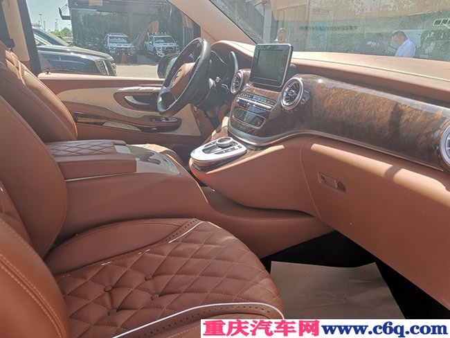 2018款奔驰V250中东版 四座/17轮/迈巴赫座椅现车75万