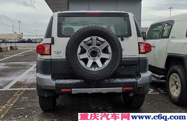 2019款丰田FJ酷路泽4.0L中东版 双油箱/气泵现车41.5万