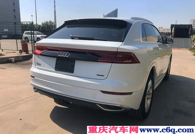 平行进口19款奥迪Q8加规版 20轮/环影/驾辅包现车79万
