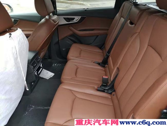 2019款奥迪Q7加规版 S-line包/动态包/21轮现车64.5万