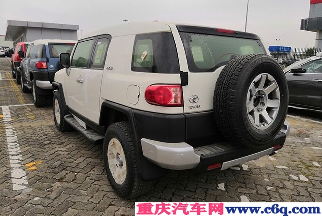 2019款丰田FJ酷路泽中东版 双油箱/气泵/17轮现车41.5万