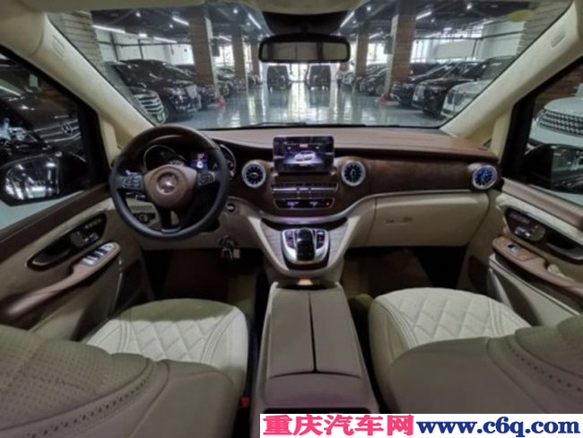 平行进口车19款奔驰V250加长版 2.0T现车优惠巨献