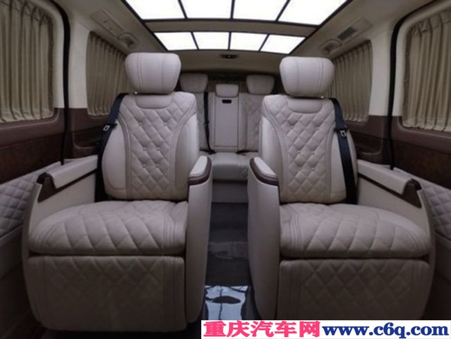 平行进口车19款奔驰V250加长版 2.0T现车优惠巨献