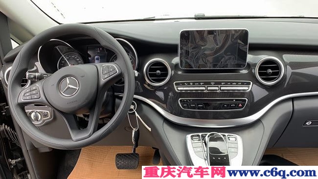 平行进口19款奔驰V250中东版 长轴5.37米现车43.8万优享