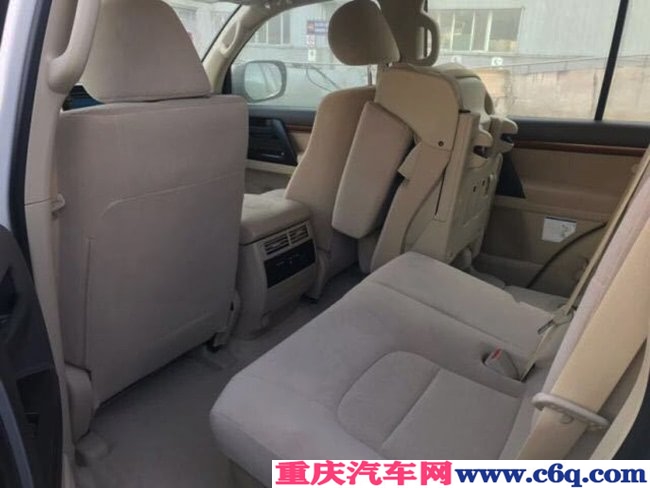 2019款丰田酷路泽4000中东版 17轮/7座/底挂现车62.9万
