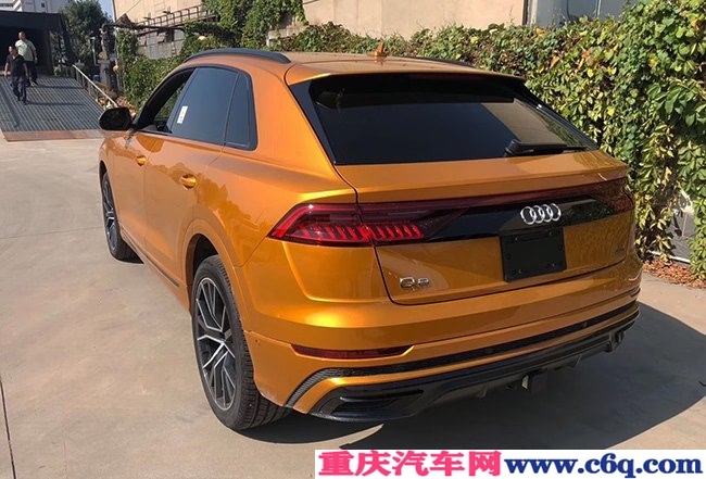 2019款奥迪Q8加规版 驾驶辅助包/Sline/22轮现车79.5万