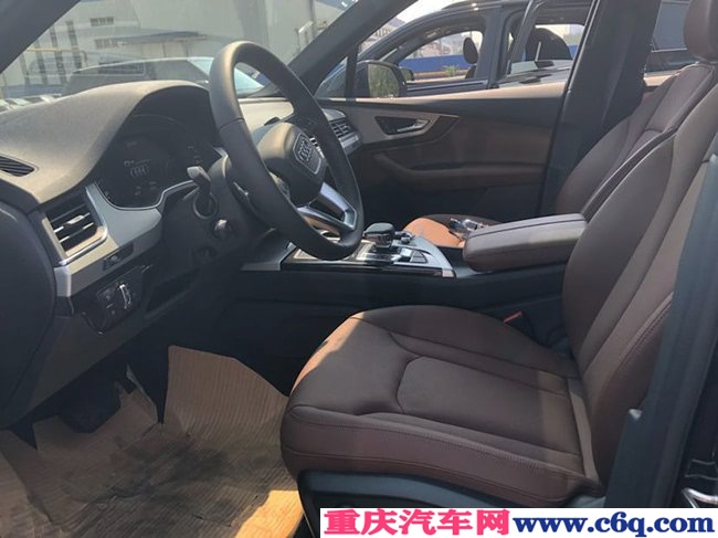 2019款奥迪Q7加规版 3.0T七座SUV现车钜惠来袭