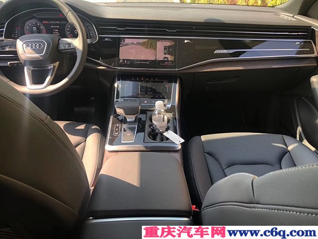 平行进口车19款奥迪Q8加规版 七座SUV现车酬宾