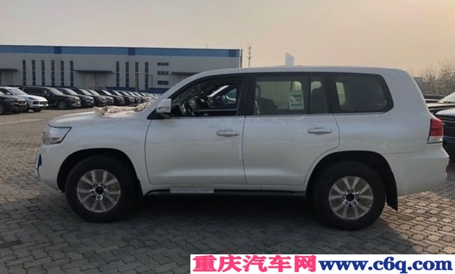 19款丰田酷路泽5700中东版 天窗/前杠/18轮现车102.5万