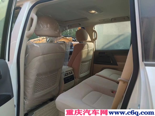 2019款丰田酷路泽4600中东版 遥启/天窗/8气囊现车89万