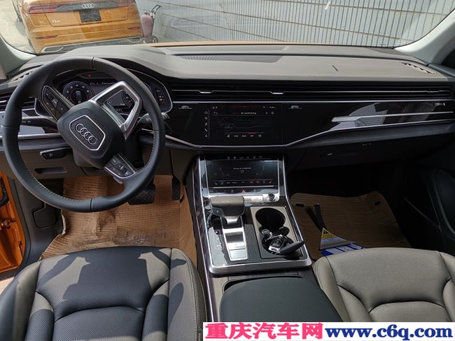 平行进口19款奥迪Q8加规版 21轮/矩阵大灯/环影现车77万