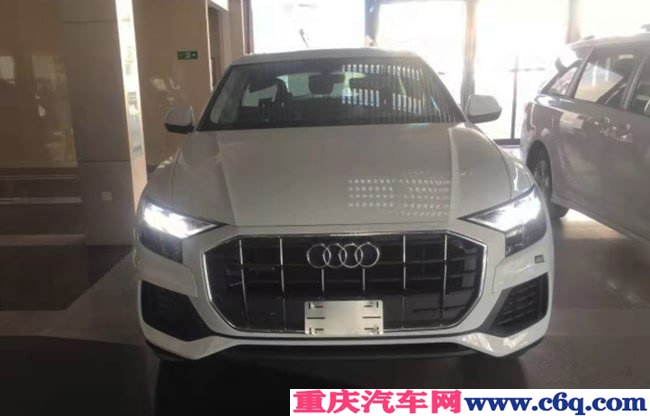 平行进口19款奥迪Q8中东版 LED大灯/全景天窗现车69.5万