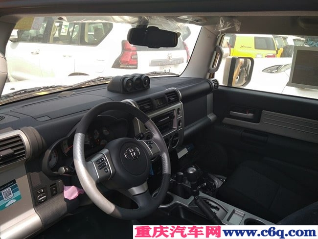 19款丰田FJ酷路泽4.0L中东版 8气囊/双差速锁现车45.5万