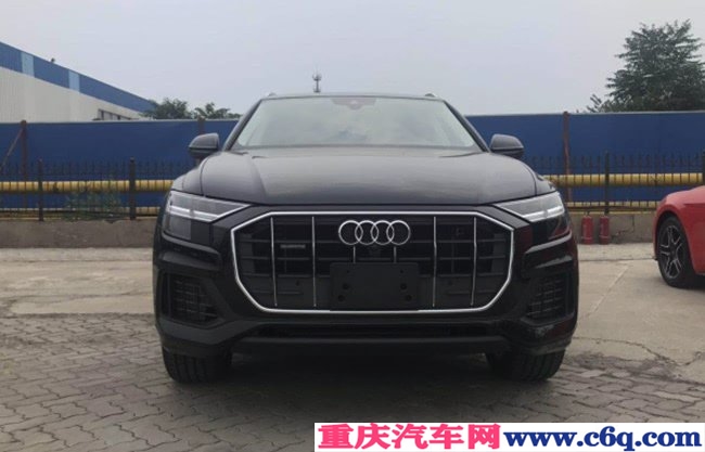 2019款奥迪Q8加规版 LED大灯/环影/全景天窗现车69.8万