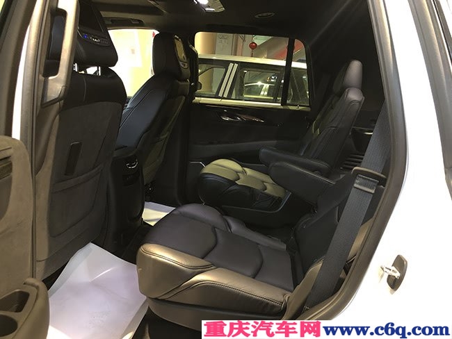 18款凯迪拉克凯雷德6.2L加规版 22轮/按摩座椅现车150万