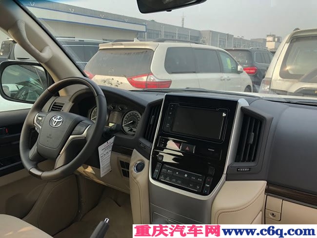 2019款丰田酷路泽4000中东版 18轮/天窗/七座现车67.8万