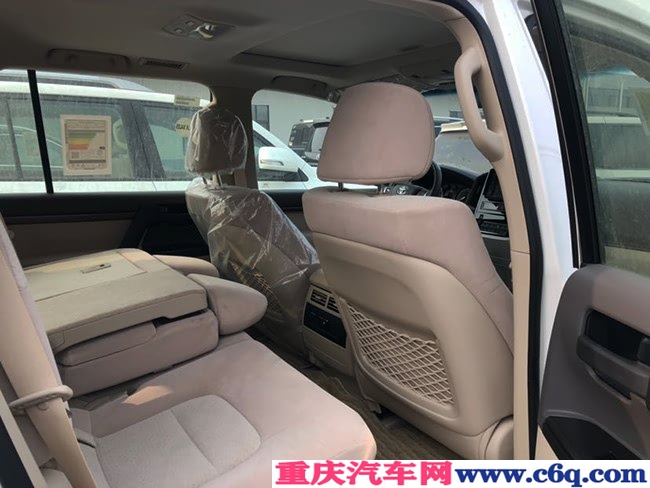 2019款丰田酷路泽4000中东版 18轮/天窗/七座现车67.8万