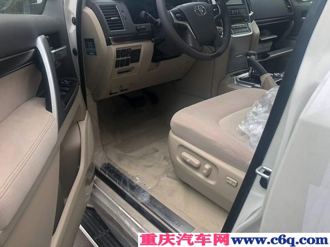 2019款丰田酷路泽5700中东版 12气囊/18轮/天窗现车86万