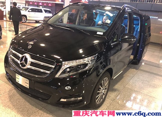 2018款奔驰V250中东版 6座//小桌板/航空座椅现车65.5万