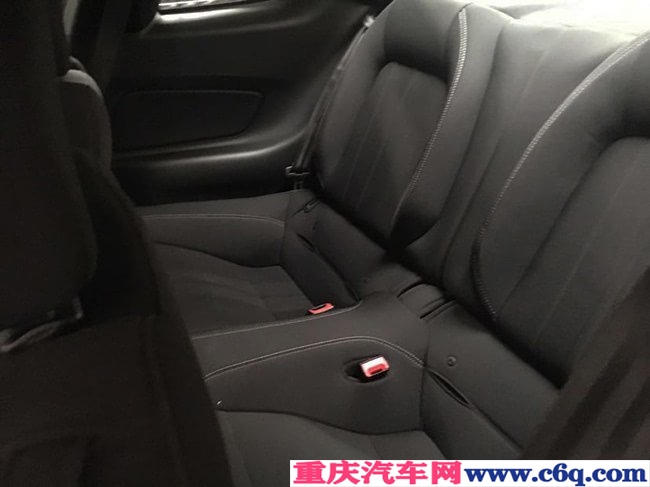 2019款福特野马2.3T加规版跑车 10速/17轮/氙灯现车31万