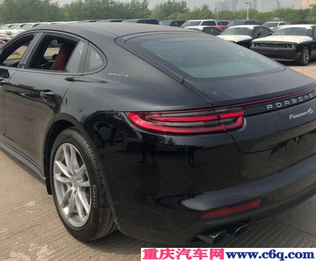 2019款保时捷Panamera4S加规版 金属漆/增强包现车179万
