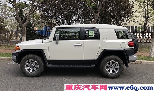 2019款丰田FJ酷路泽4.0L中东版 全路况SUV现车优购