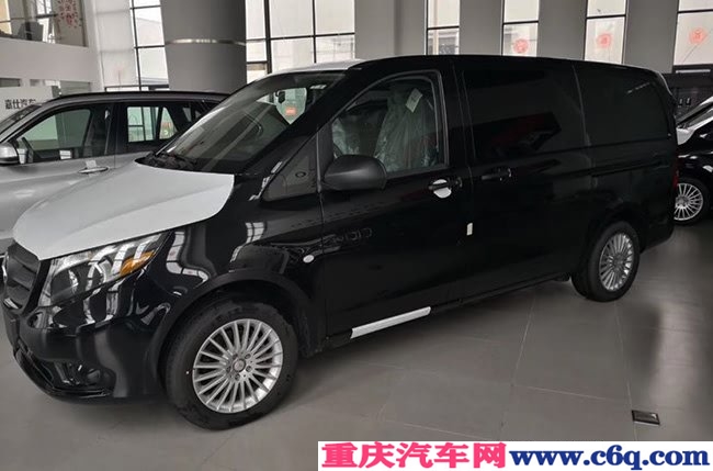 平行进口18款奔驰METRIS美规版 17铝轮/金属漆现车33.5万