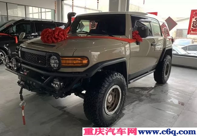 2019款丰田FJ酷路泽4.0L中东版 平行进口尽享极致