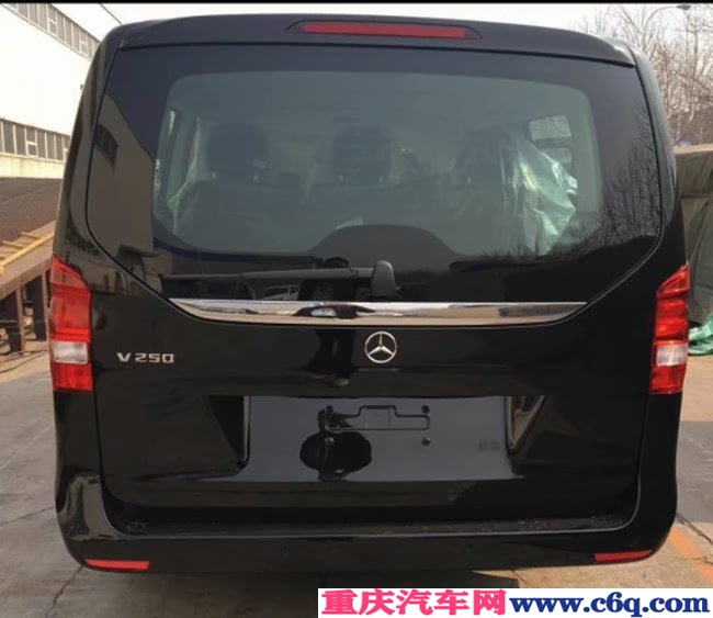 平行进口18款奔驰V250中东版 6座/17轮/电动门现车45万