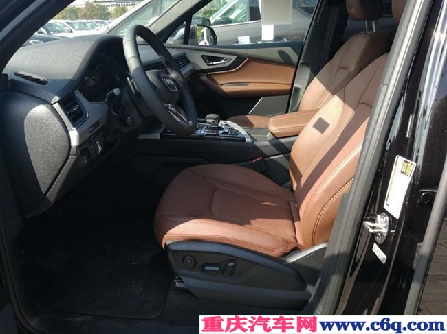 平行进口车18款奥迪Q7加规版 3.0T七座SUV现车酬宾