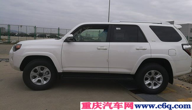 2018款丰田超霸4.0L加规版 7座/天窗/17轮现车42万优选
