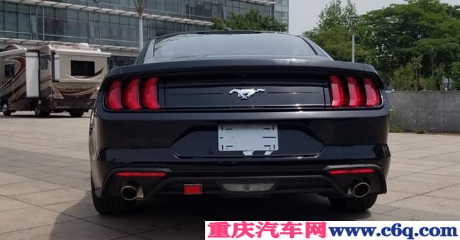 2019款福特野马2.3T加规版 17轮/氙灯现车29.5万优惠购