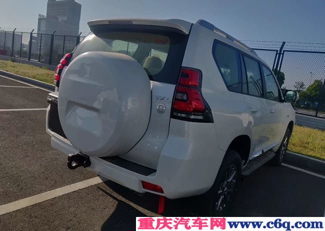 2019款丰田普拉多4000中东版 18轮/天窗/后挂现车56.5万