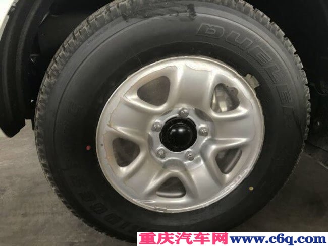 19款丰田兰德酷路泽4000中东版 丐版现车61万优惠酬宾