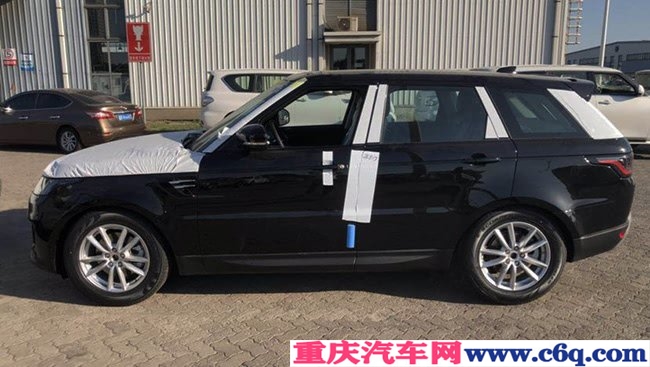 19款路虎揽胜运动柴油版 19轮/底升/全景天窗现车73.5万