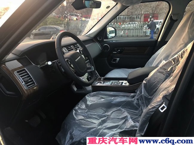 18款路虎揽胜3.0T行政汽油版 20轮/全景/二代现车106万