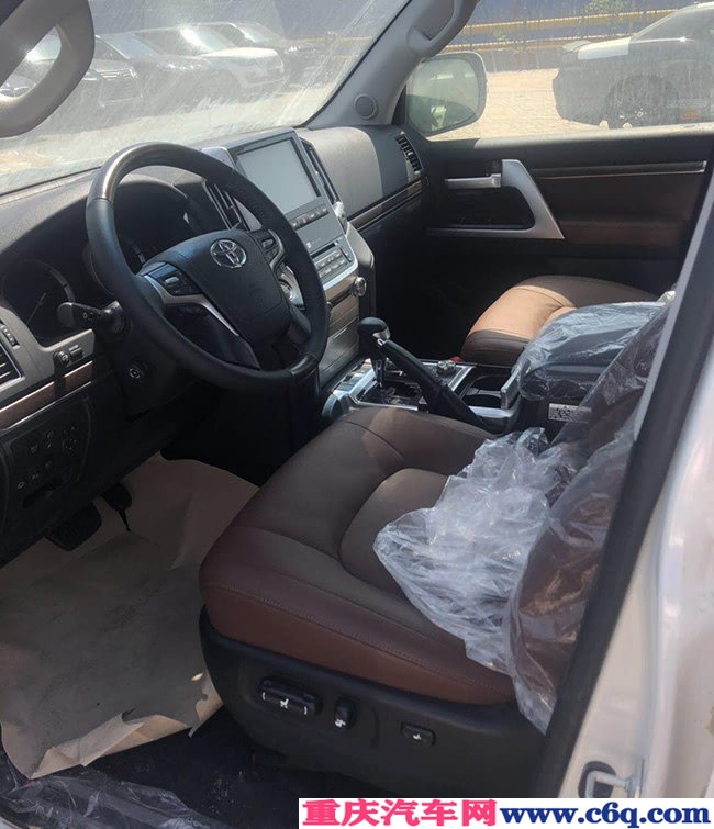 2019款丰田酷路泽5.7L VXR中东版 20轮/大包围现车115万