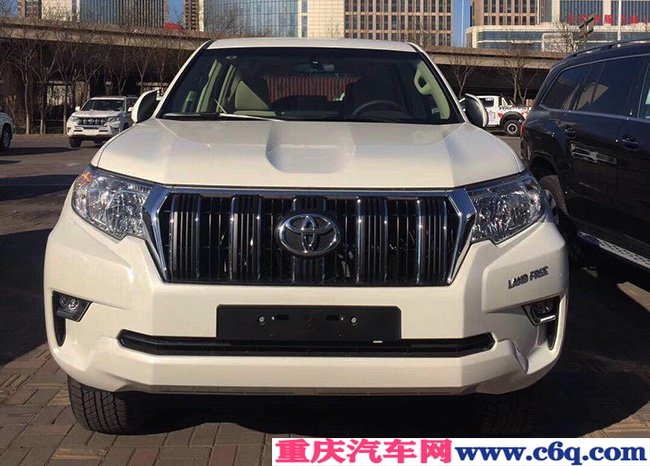 2019款丰田霸道2700中东版 17轮/外挂备胎/冰箱现车44万
