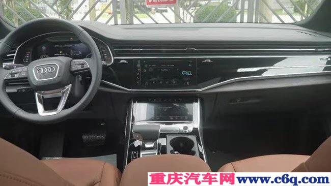 2019款奥迪Q8加规版 21轮/全景天窗/矩阵大灯现车87万