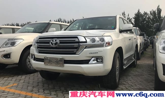 19款丰田酷路泽4500柴油中东版 7座/18轮/天窗现车102万