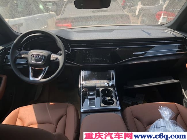 19款奥迪Q8加规版 21轮/环影/全景/电子差速锁现车78万