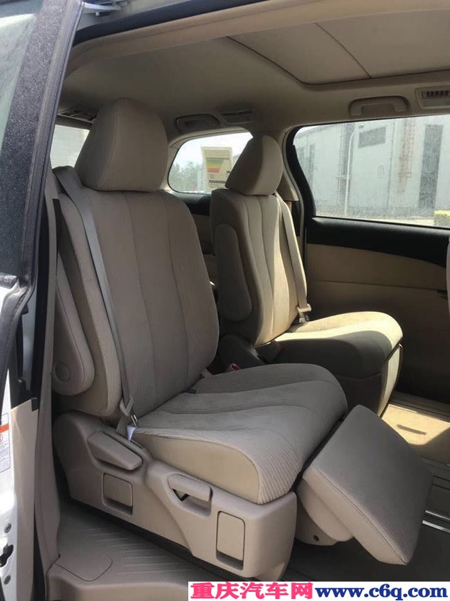 2019款丰田普瑞维亚中东版7座MPV 双天窗现车36.3万优享